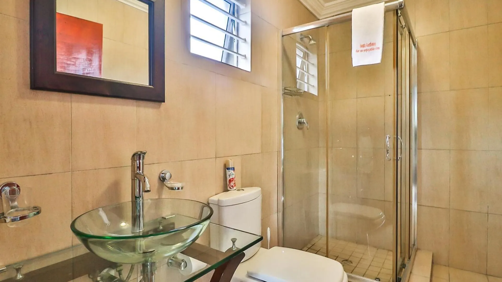 Kwantu Guesthouse 2 Cape Town
